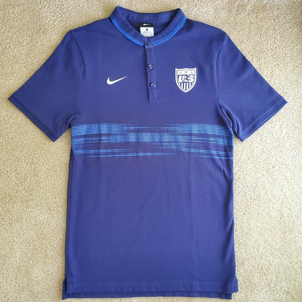 *Rare* NWOT US Soccer Nike Polo